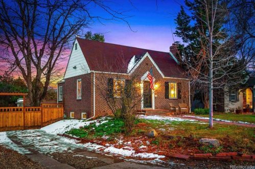 1060 Kearney St, Denver, CO 80220-4528