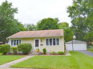 204 Evanslawn Ave, Aurora IL  60506-3529 exterior