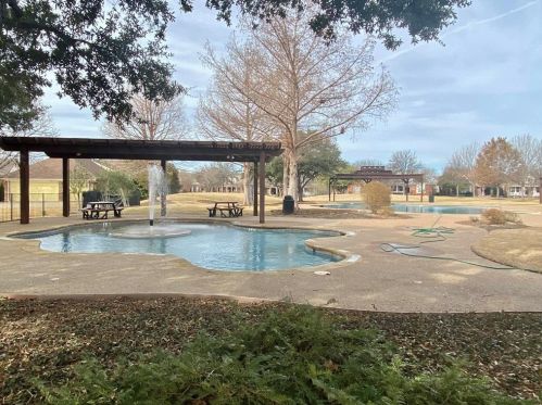 1700 Flowers Dr, Carrollton TX  75007-1471 exterior