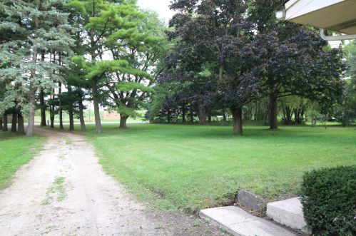 9560 Carls Dr, Plainfield, IL 60585-9762