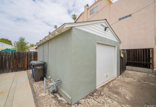 624 15th St, Huntington Beach CA  92648-4048 exterior