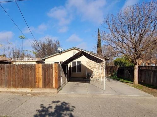 253 H St, Los Banos, CA 93635-4111