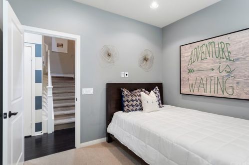 129 Pathway, Irvine CA  92618-8846 exterior