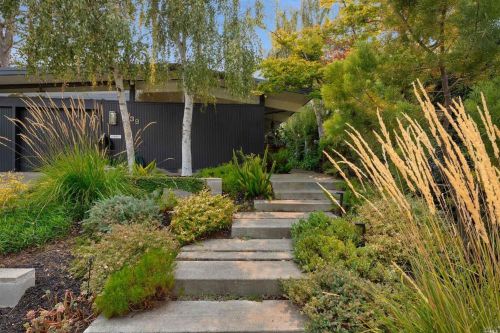 639 Barberry Ln, San Rafael, CA 94903-3119