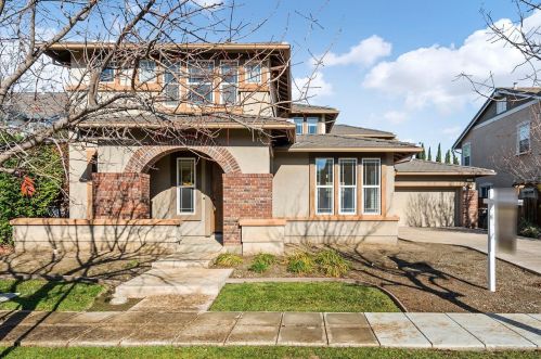 715 Woodside Ave, Tracy, CA 95391-1156