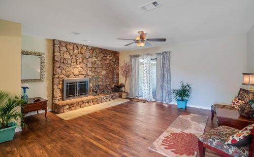9621 Altacrest Dr, Dallas, TX 75227-7402