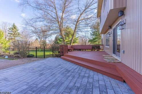 4 Theodore Dr, Dover NJ  07869-1913 exterior
