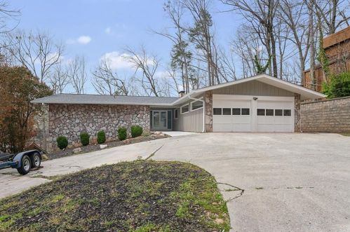 5791 Lakeshore Dr, Buford, GA 30518-1307