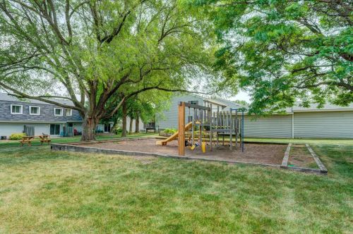 2332 Dorland Pl, Saint Paul MN  55119-6797 exterior