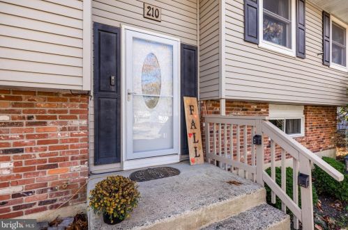 210 Idaho Trl, Browns Mills, NJ 08015-5747