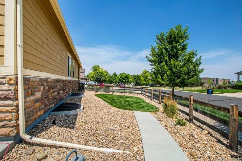 24424 4th Dr, Aurora CO  80018-1594 exterior