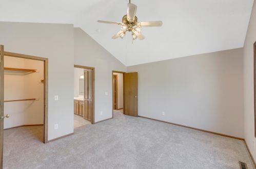 663 Bridle Ridge Rd, Saint Paul MN  55123-1679 exterior