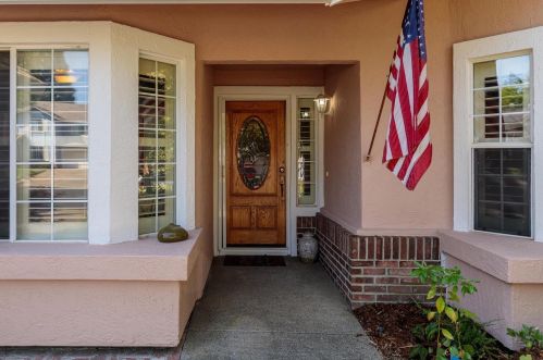 137 Taunton Way, Folsom, CA 95630-6577