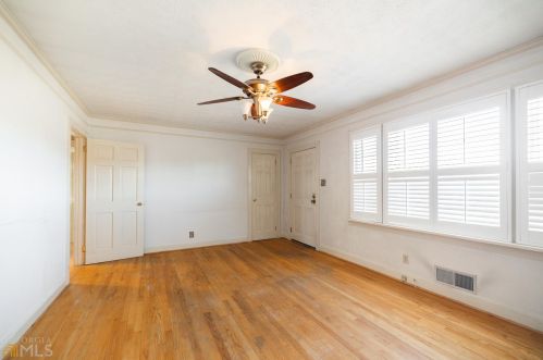 181 Race St, Hartwell, GA 30643-1842