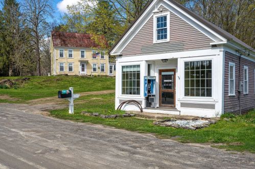 67 Demeritt Ave, Lee, NH 03861-6314