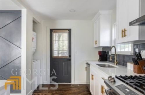 205 Maple St, Atlanta GA  30354-1205 exterior