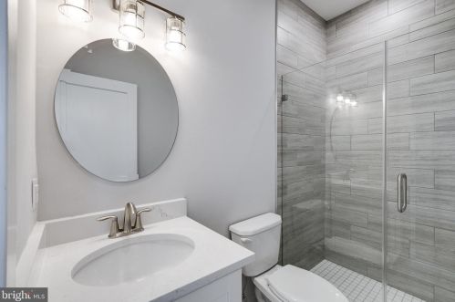 1604 10th St, Philadelphia PA  19148-1102 exterior