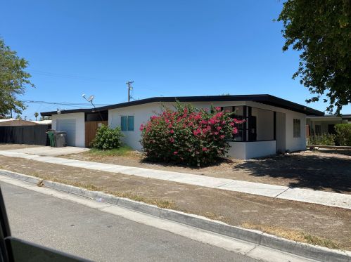 45865 King St, Indio, CA 92201-4508