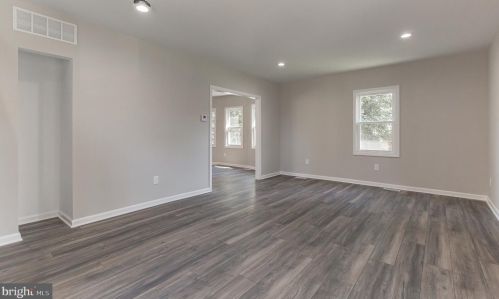 319 Marne Ave, Tavistock NJ 08033-1444 exterior