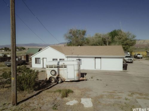 235 State St, Redmond, UT 84652-5523