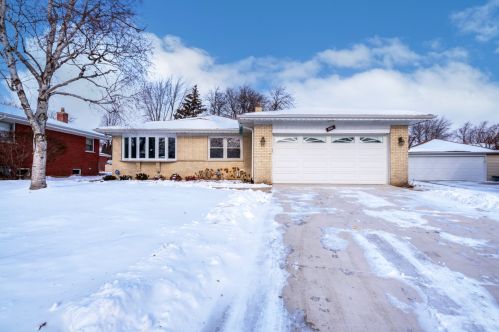 1314 Mulloy Dr, Addison, IL 60101-2040