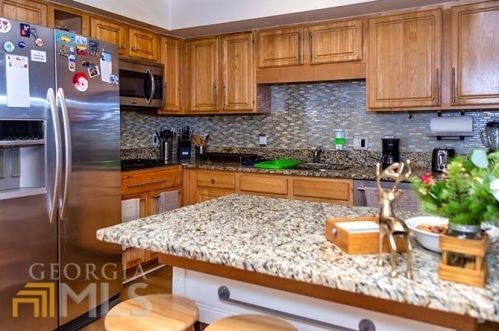3301 Henderson Mill Rd, Atlanta GA  30341-6037 exterior