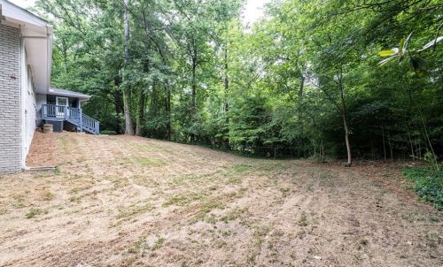 2662 Foster Ridge Rd, Atlanta GA  30345-2014 exterior