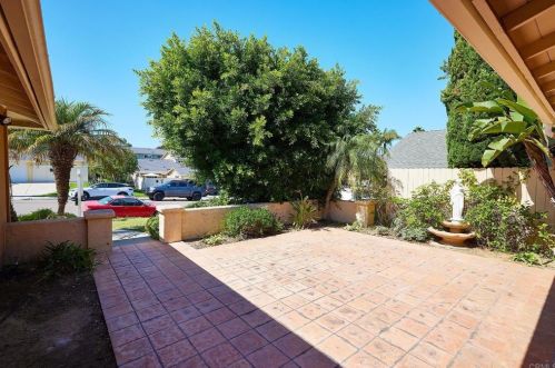 325 Village Run, Encinitas, CA 92024-3047