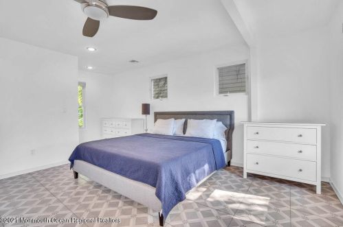 1007 Emory St, Tinton Falls NJ 07712-6026 exterior