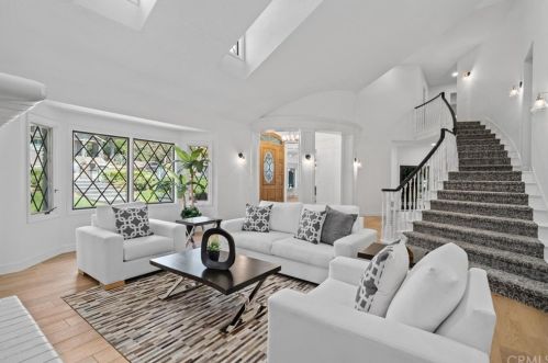 780 25th St, Upland CA  91784-1109 exterior