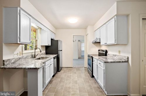 3 Jonquil Ct, Fredericksburg, VA 22408-1528