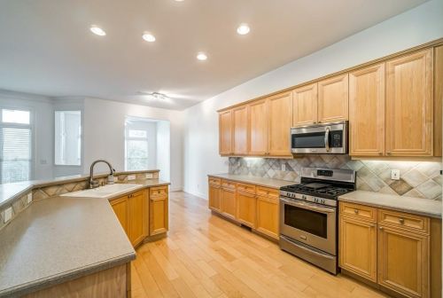 126 Mclaren Gates Dr, Marietta, GA 30060-6983