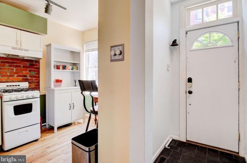 908 Bodine St, Philadelphia, PA 19147-4208