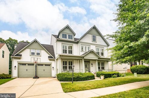 1006 Everett Ct, Fredericksburg, VA 22401-6636