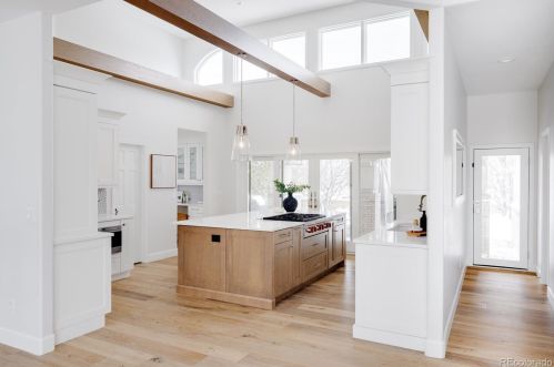 7634 Waco St, Denver, CO 80016-1879