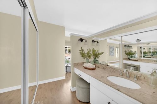 1617 Aspen St, Santa Ana CA  92705-6903 exterior
