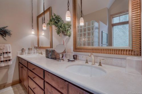 480 2 Cabins Dr, Silverthorne CO exterior