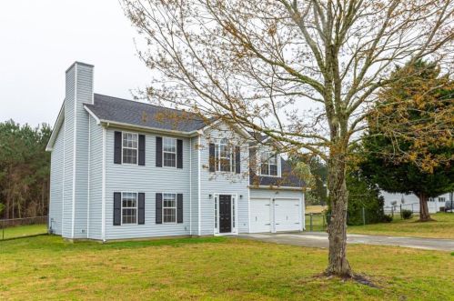 2150 Rosewood Mill Ct, Loganville, GA 30052-5107