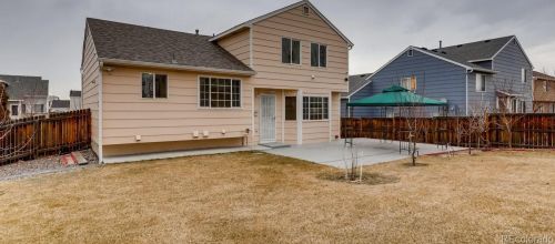 5262 Dearborn St, Denver CO 80239-6037 exterior