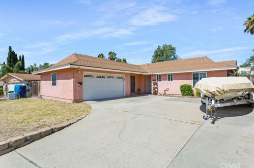 9724 Halberns Blvd, Santee, CA 92071-1431