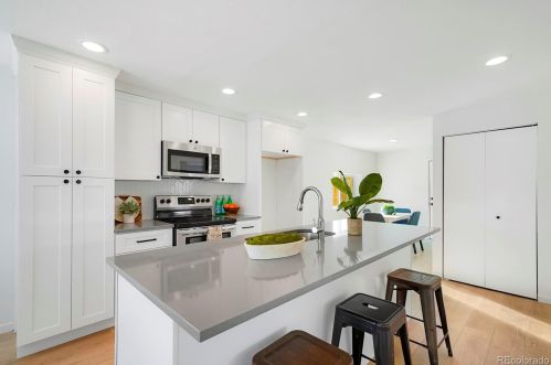 591 Lowell Blvd, Denver CO  80204-4743 exterior