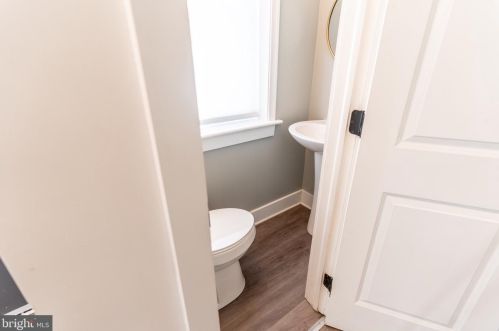 524 Spruce St, Lancaster PA  17603-3314 exterior