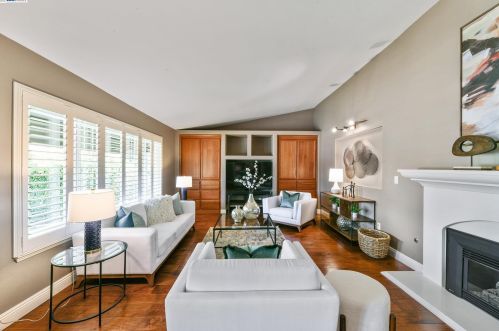 1565 Oslo Ct, Livermore, CA 94550-6129