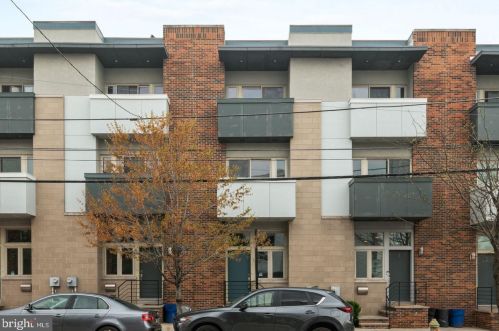 412 Front St, Philadelphia PA 19147-1701 exterior