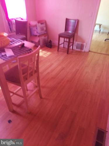 25 Ingham Ave, Trenton, NJ 08618-3711