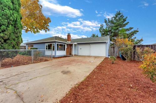 2779 Xavier St, Palo Alto, CA 94303-1256