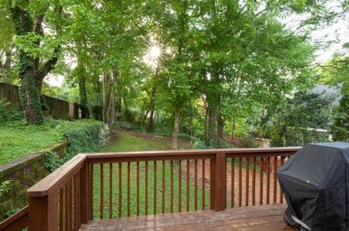 1886 Marietta Rd, Atlanta GA  30318-2764 exterior