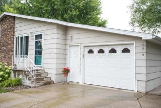 2622 Atlantic Dr, Fargo, ND 58103-5511