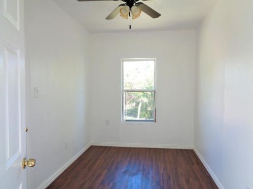 3605 Travis Ave, Fort Worth TX  76110-5230 exterior