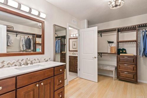 2004 Troy Pl, Vista CA  92084-4831 exterior